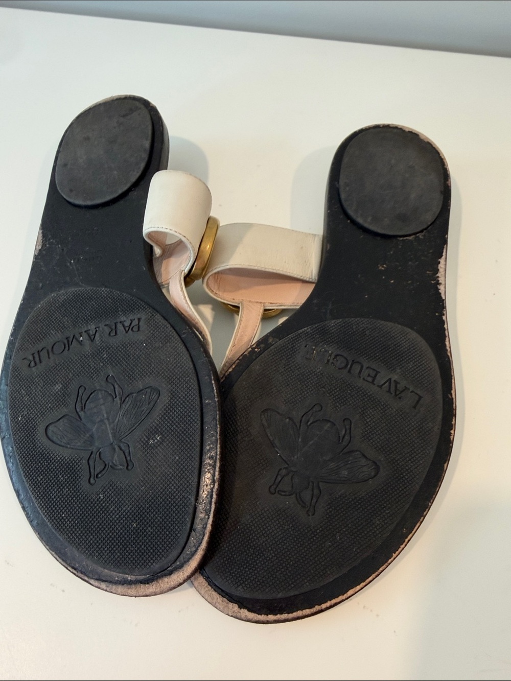Gucci Cream Leather GG Logo T-Strap Sandals - Women - Picture 6 of 6